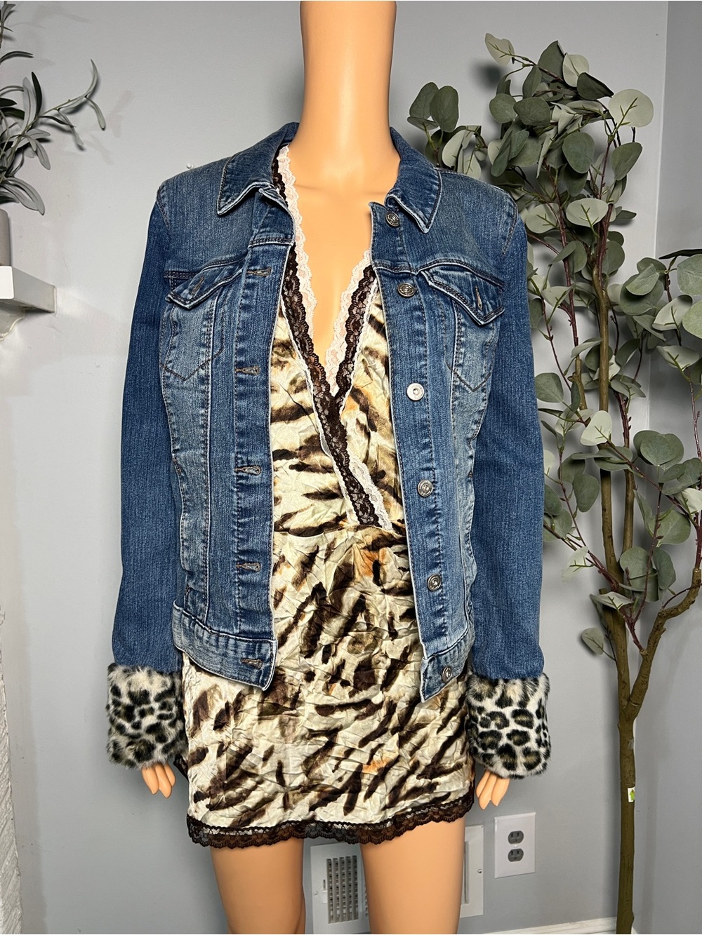 INC Faux Y2K Fur Cuff Denim Jacket Bratz